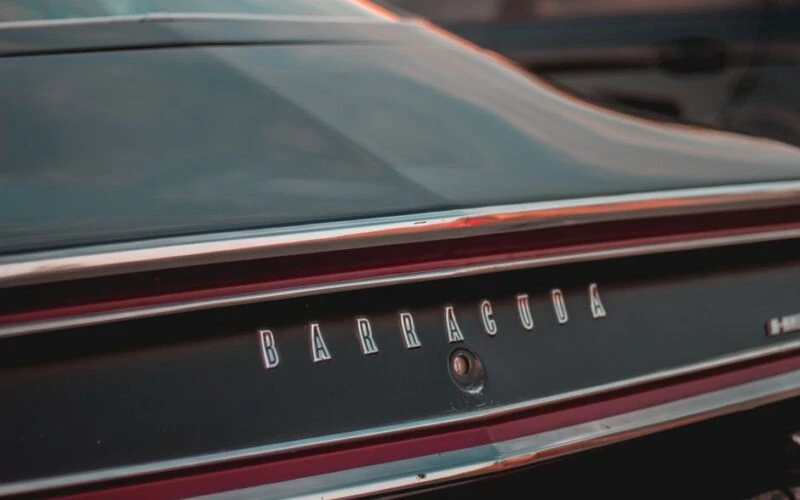 Plymouth Barracuda Hemi: раритетний спорткар знайшли на СТО