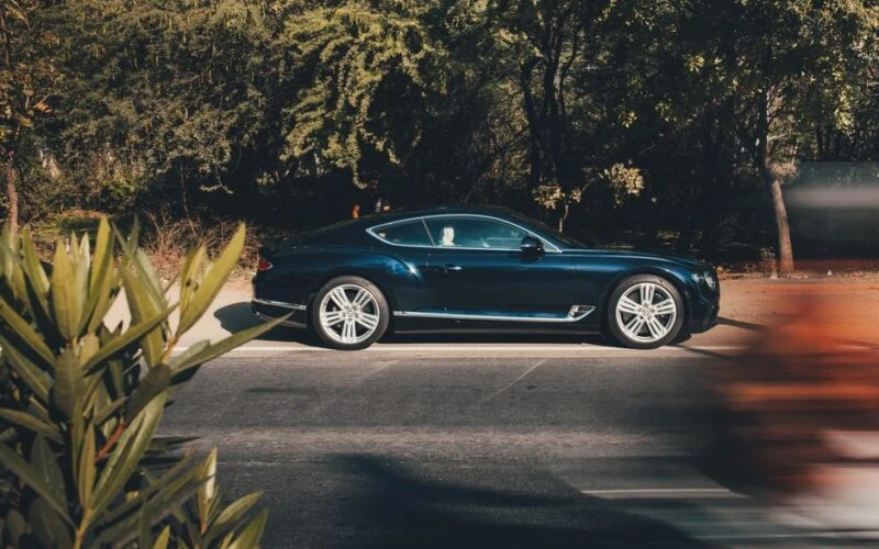Bentley створила ювілейний Continental GT Azure на честь моделі 1946 року