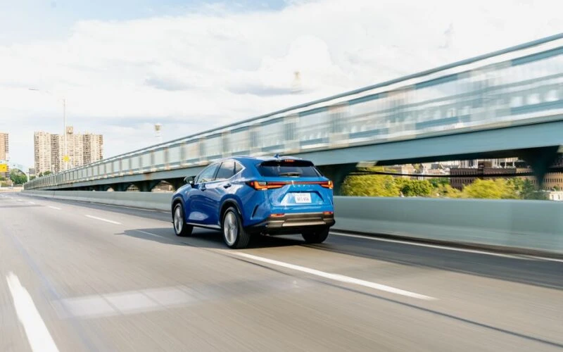 Lexus оновлює NX 2027: нові гібриди та технології